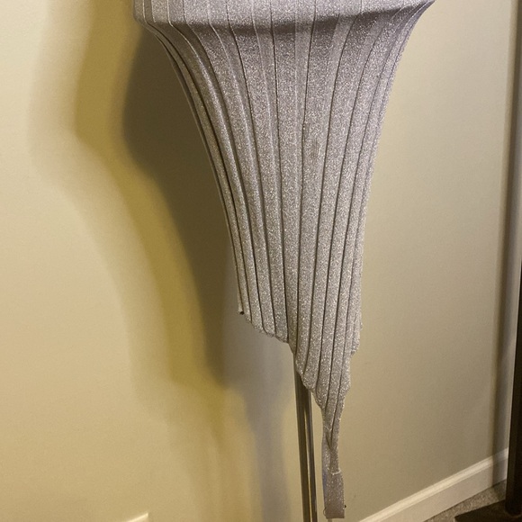 IOANNES
Ioannes Serpent One-Shoulder Metallic Ribbed-Knit Dress - Picture 6 of 8